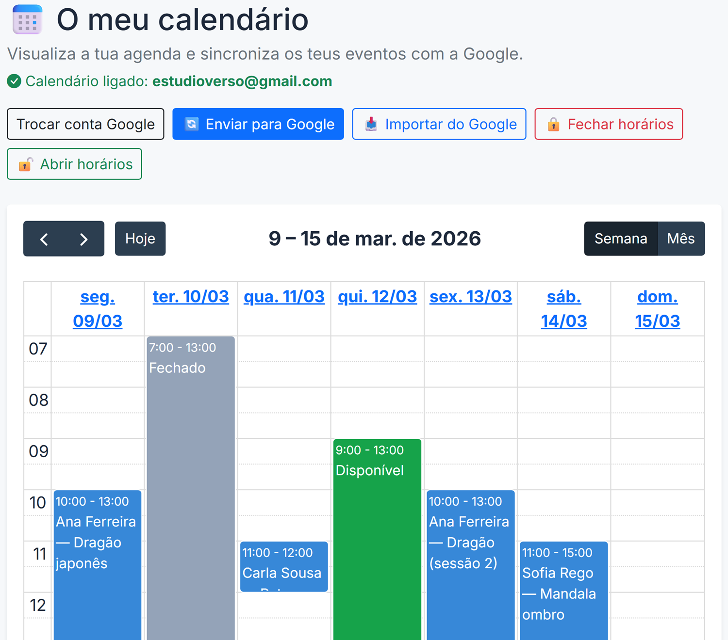 Calendário semanal do estúdio ligado ao Google Calendar, com sessões, horários fechados e horários disponíveis